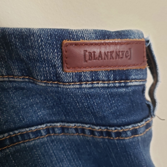Blank NYC Mid-Rise Cropped Skinny Jeans Size 28 - Picture 13 of 15